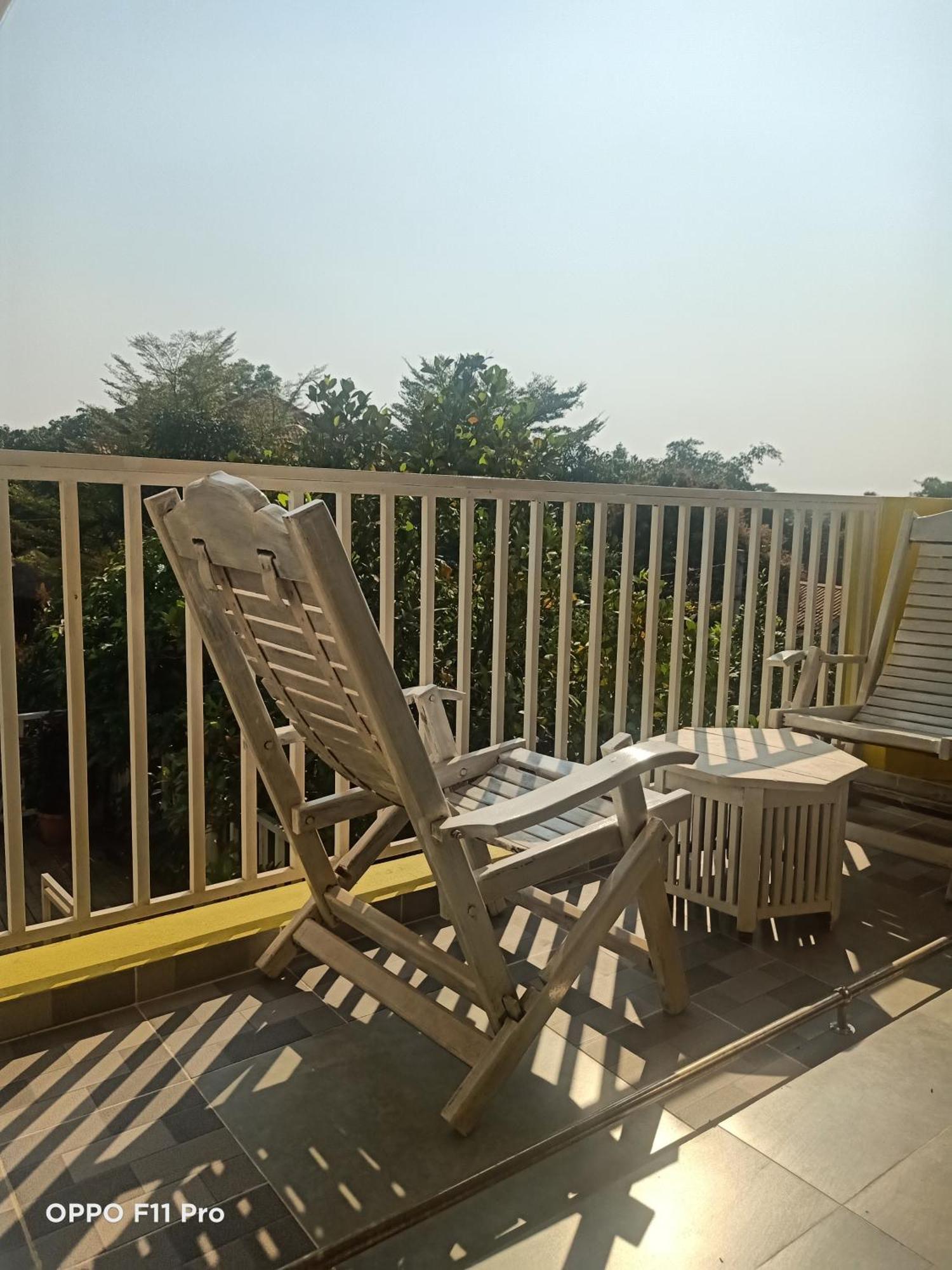 Homestay Yellow Natural House سيام ريب المظهر الخارجي الصورة