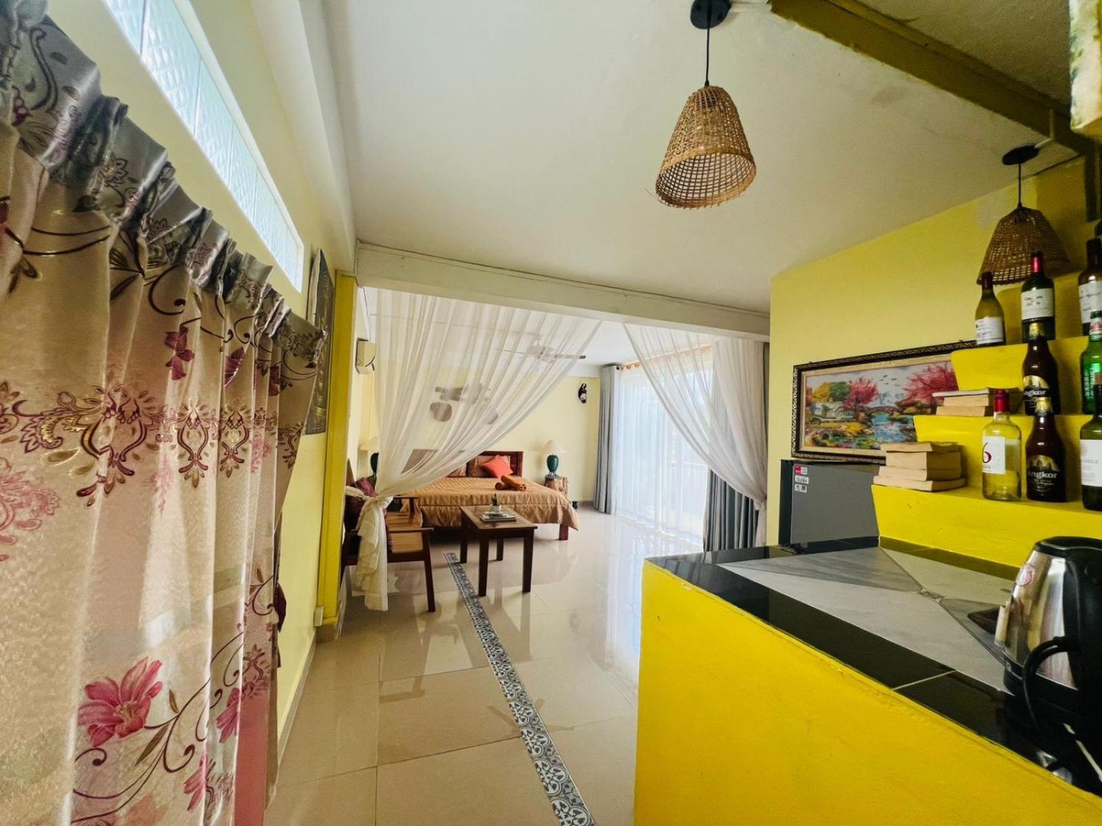 Homestay Yellow Natural House سيام ريب المظهر الخارجي الصورة